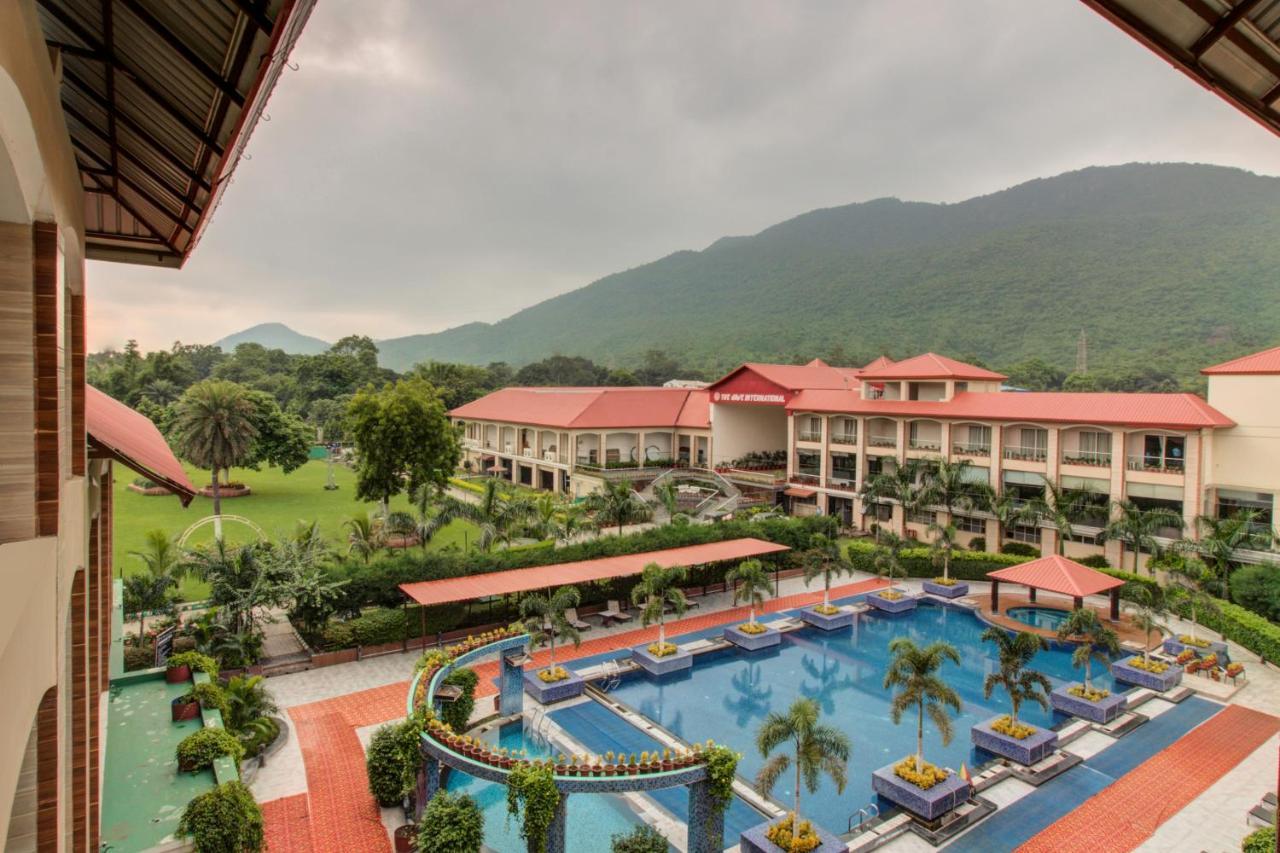 Oyo 3575 The Wave International Hotel Jamshedpur Buitenkant foto